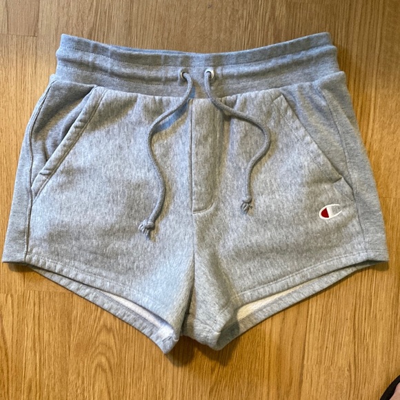 Champion Reverse Weave Shorts w/ Drawstring - Picture 1 of 5